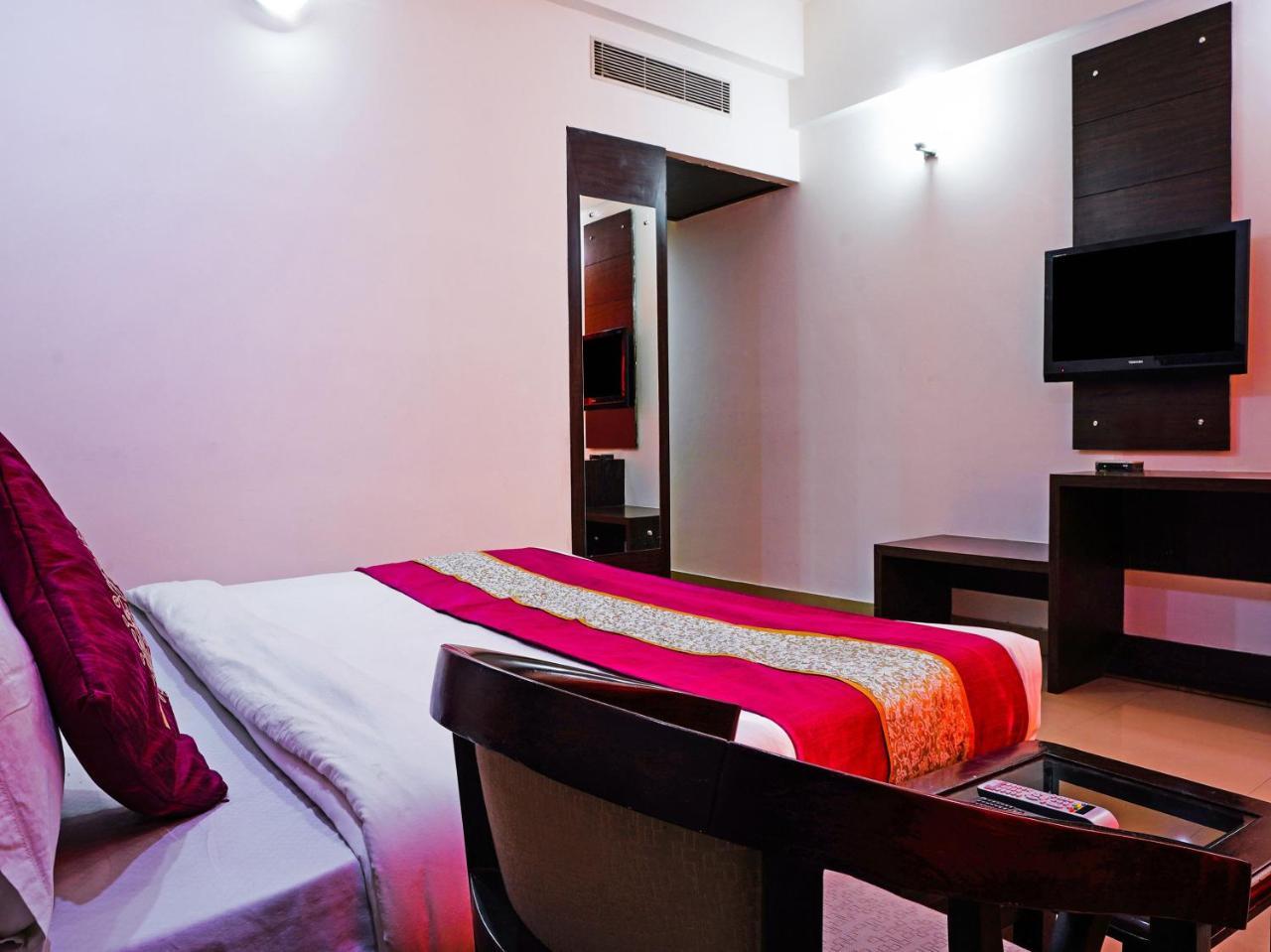 Madhu Resort Agra  Exteriér fotografie